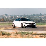 E-CLIK Active Pro for 2022+ Honda Civic Type R FL5